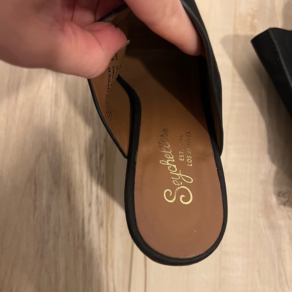 Seychelles Black Mules with Brown Wooden Heel - Picture 4 of 5
